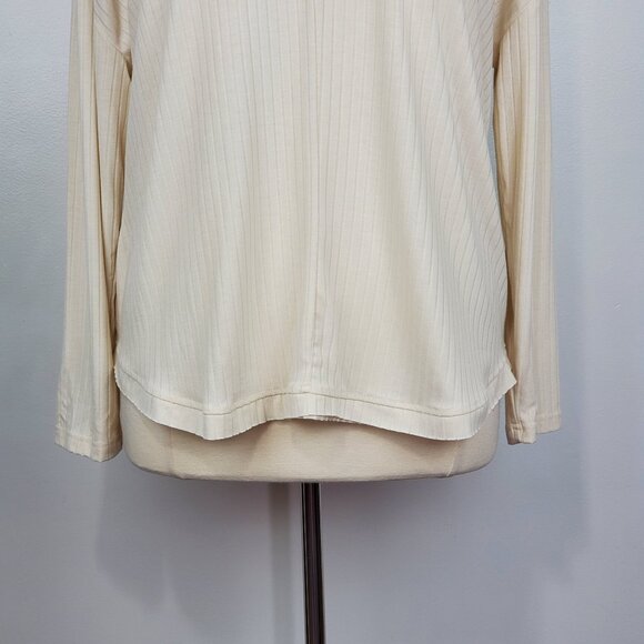 Jane + Delancey Casual V-Neck Button Detail Stretchy Minimalist Top NEW NWT XL - Picture 3 of 16